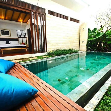 The Royal Bali Villas Canggu Легиан Стая снимка